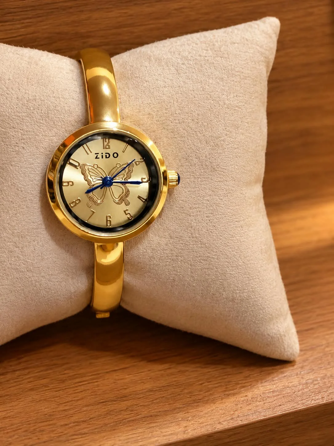 RELÓGIO FEMININO BRACELETE NO AÇO INOXIDÁVEL